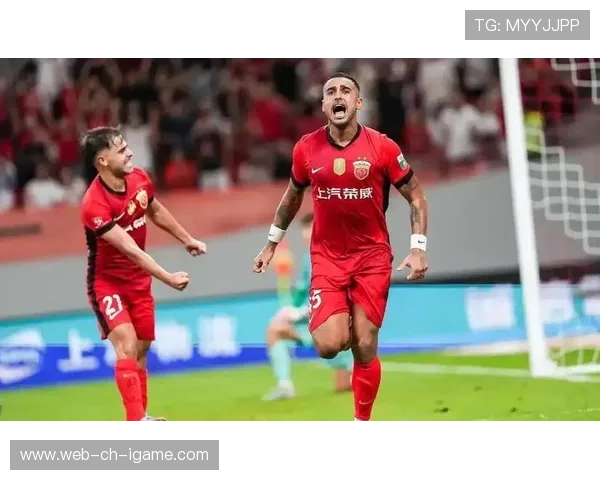 上海海港莱昂纳多中路策动进攻：城市脉动中的完美协奏